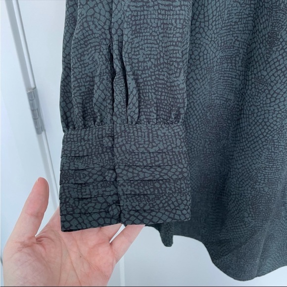 A New Day Dark Green Snake Print Dress - Picture 3 of 6